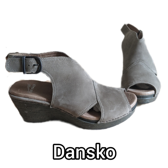 Dansko Shoes - Dansko Vanda open toe sandals sz 40